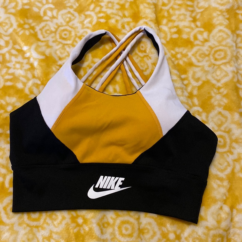 nike sports bra